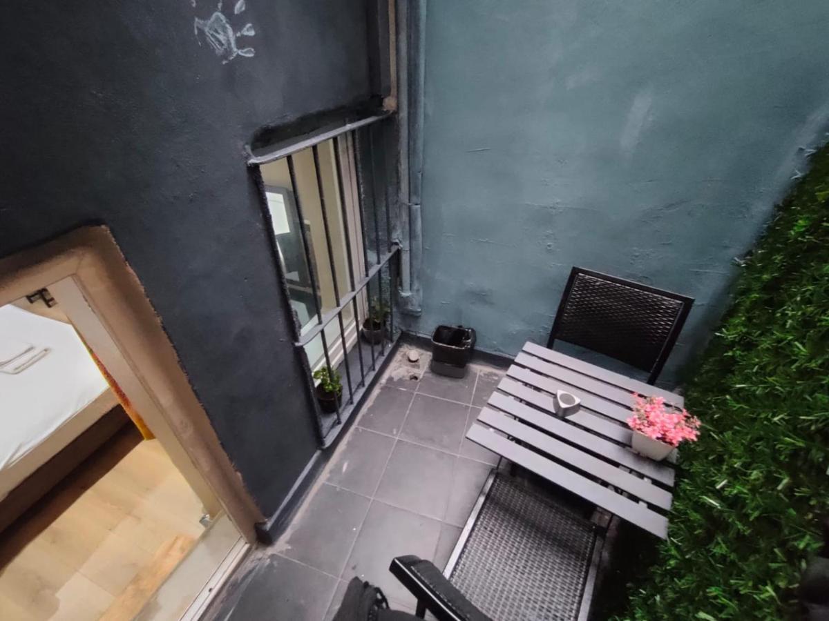 Aram Kerasi Rooms Istanbul Exterior photo
